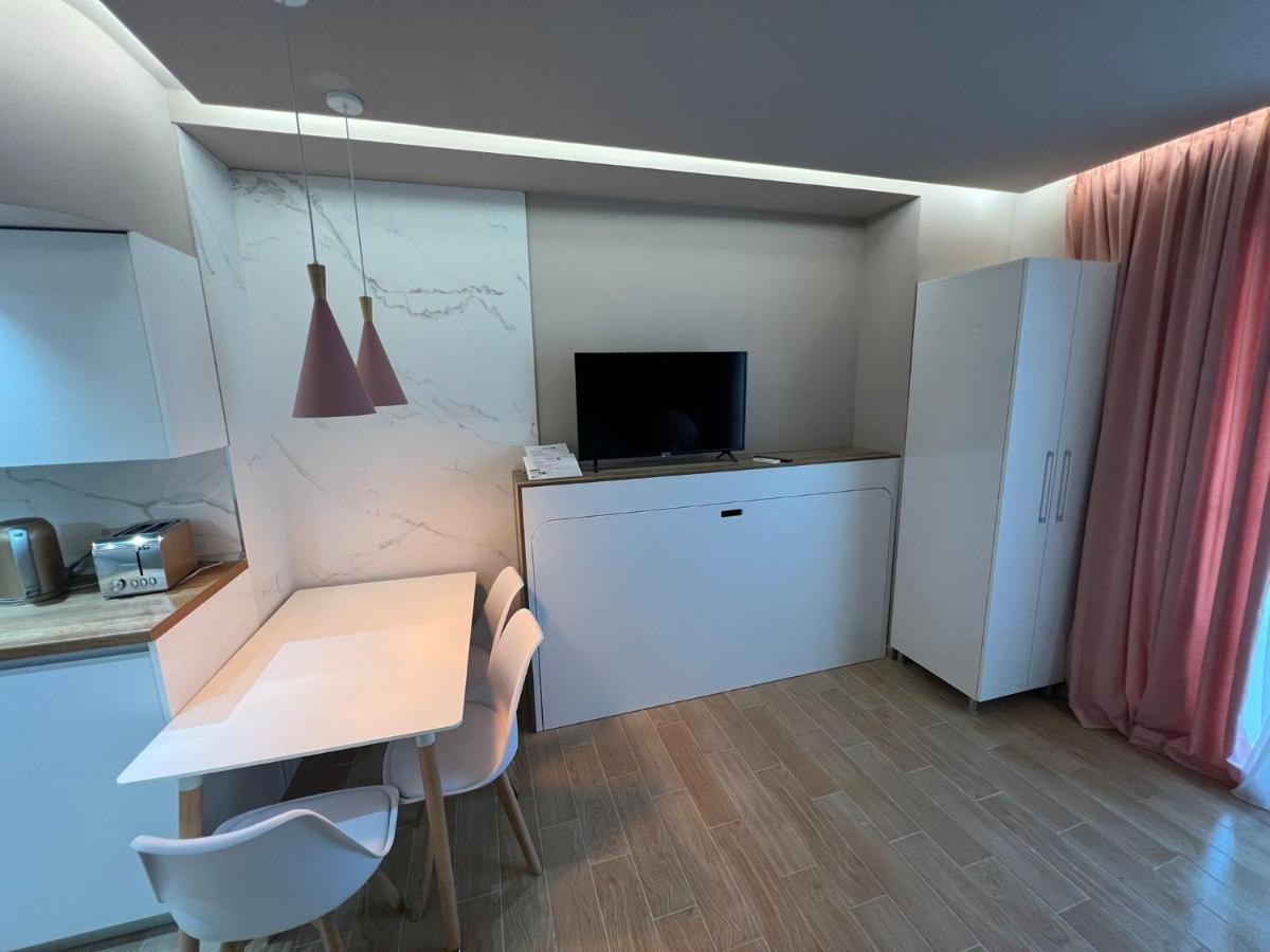 The Wish House Apartamento Golem  Exterior foto